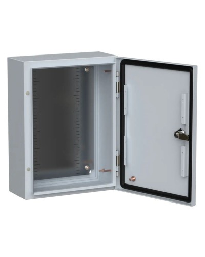 ЩМП-40.30.15 TITAN 5 УХЛ1 IP66 400x300x150 (TI5-10-N-040-030-015-66). Шкаф металлический с монтажной платой. IEK в Калуге
